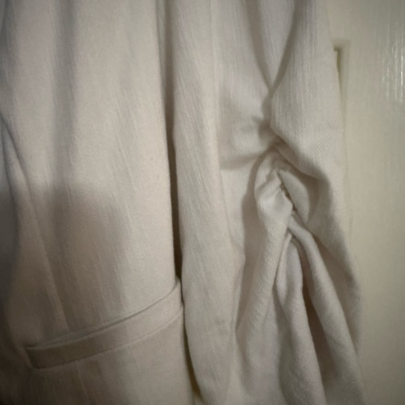 Roz & Ali White Open-Front Blazer 2X - Picture 3 of 6